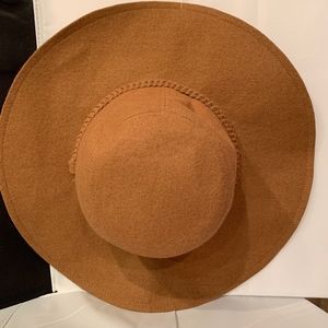 New York & Company Wide Brimmed Hat